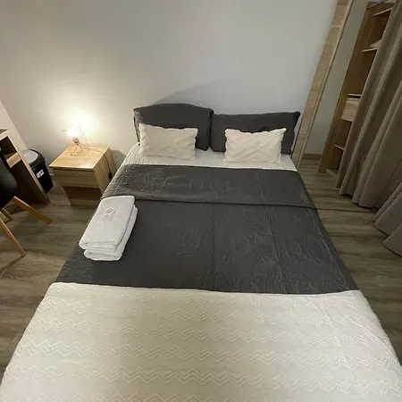 Agreable Chambre Menucourt Exterior photo